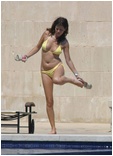 Anna Friel nude