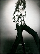 gina-gershon_14021.jpg - 109 KB