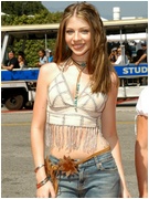 michelle-trachtenberg_14015.jpg - 158 KB
